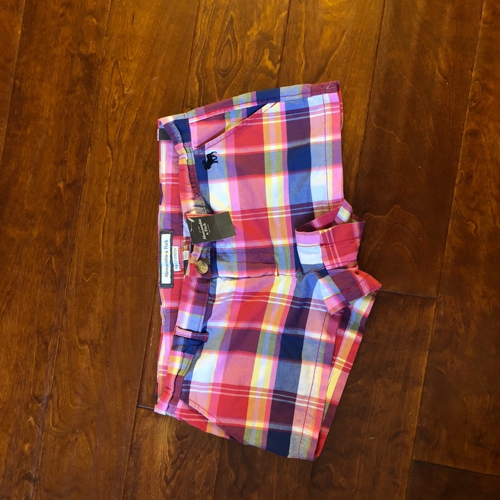 Abercrombie and Fitch short